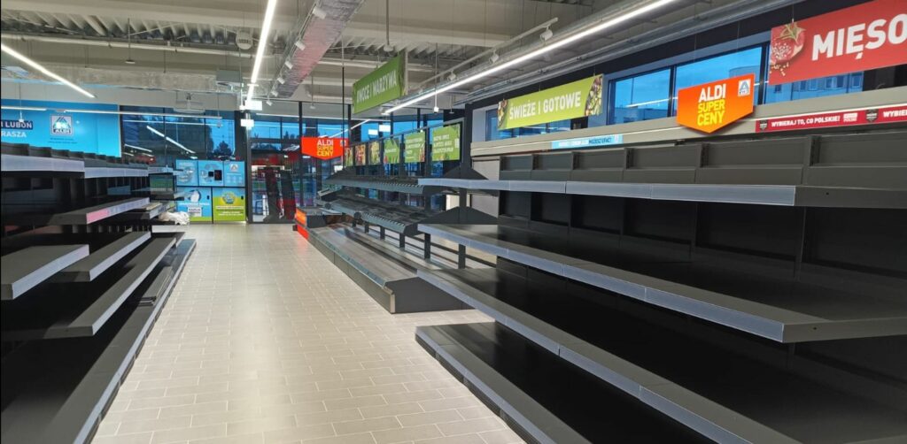 Sprzątanie hal po budowie, standardy firmy sprzatajacej